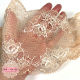 Blonde 16 cm - beige med hvite broderier