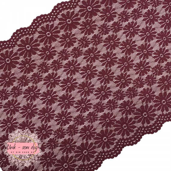 Blonde 29 cm - wine med blomster