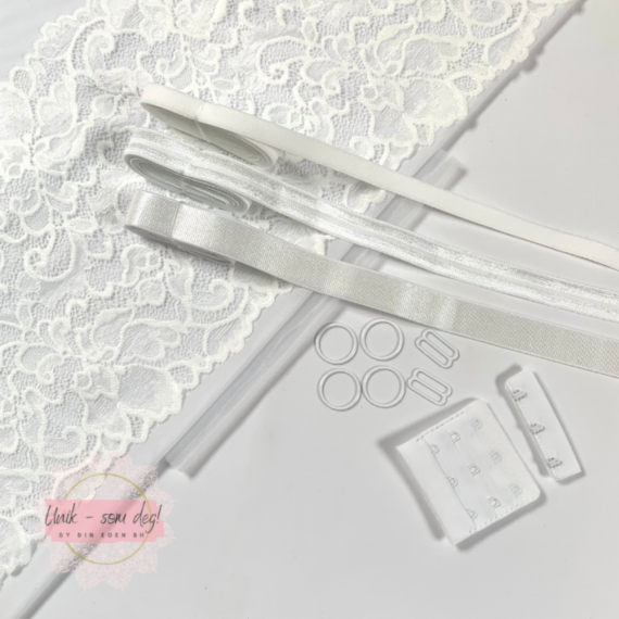 BH sett med prikkete stretch mes