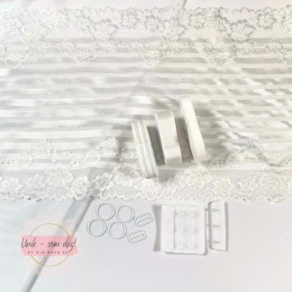 BH sett med prikkete stretch mes