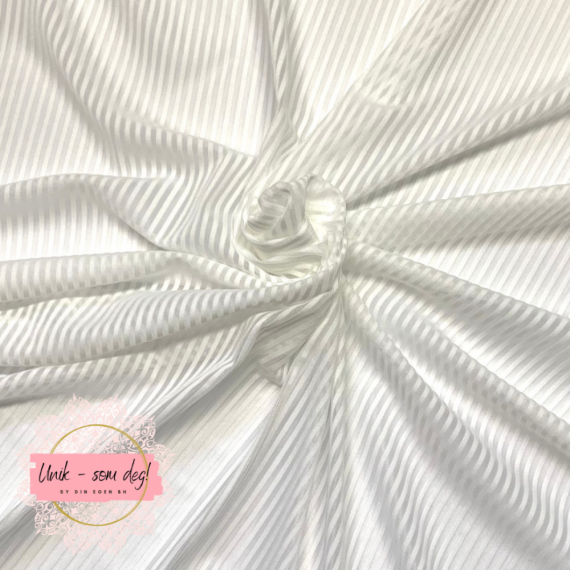 Stripete stretch mesh